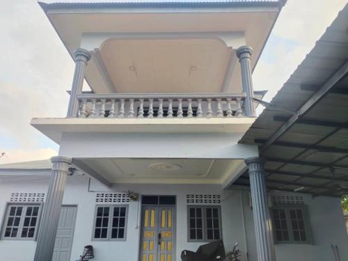 Khatib Ali Casa | Homestay Family