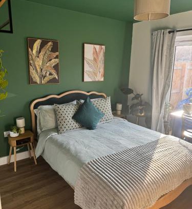 Llanwern Casa | Homestay Glan Llyn