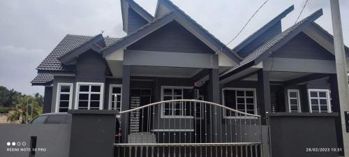 Wakaf Bharu Casa | Homestay Haura Bella