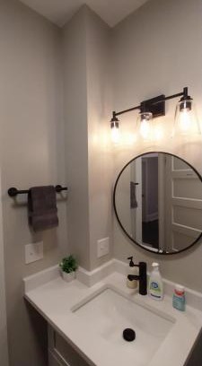 Meeting House Hill Casa | HomeStay in Boston - Dorchester Fields Corner Area