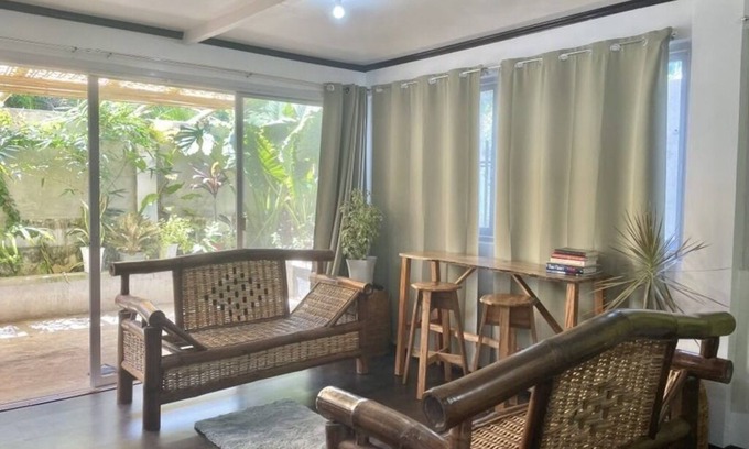 Catarman Casa | Homestay in Camiguin! 3 minutes walk to the beach! Dine in Patio Garden!