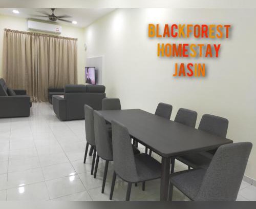 Jasin Apartamento | HOMESTAY JASIN BLACKFOREST