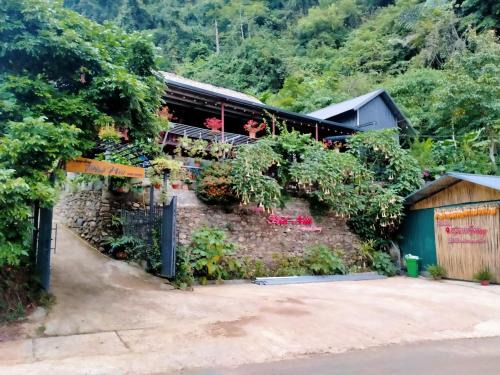 Van Chan Chalet De Esquí | homestay phố núi