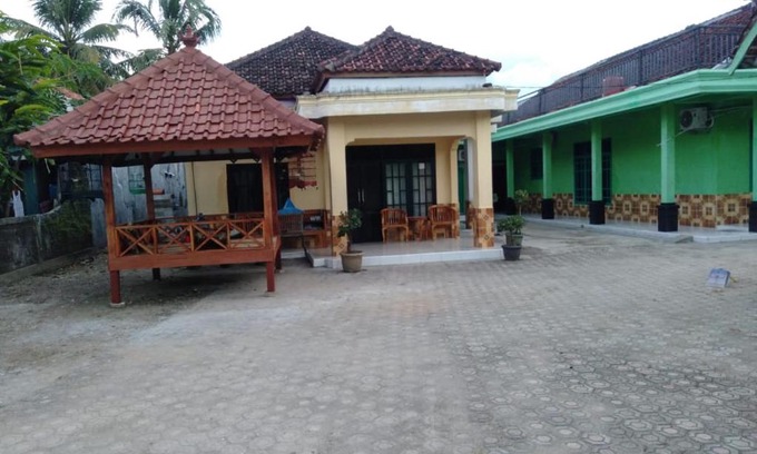 Panimbang Casa | Homestay yasmin