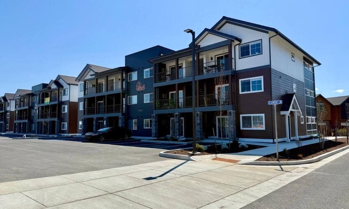 Sandpoint Condominio | Homestead Village - Two Bedroom Condo Balcony