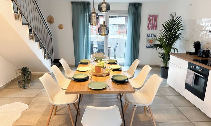 Wiesdorf Casa | HomeVibes | Luxury house 130 sqm | 13 min to Cologne | 2.5 bathrooms & terrace
