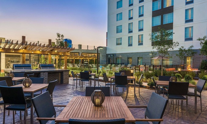Downtown Little Rock Hotel | Homewood Suites by Hilton Little Rock Downtown