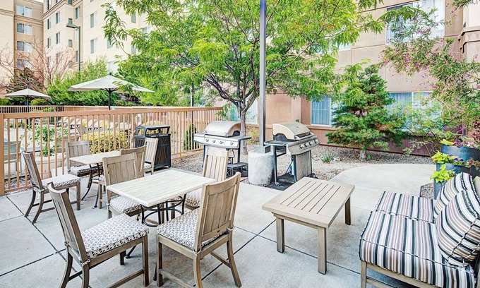 Uptown Hotel | Homewood Suites by Hilton Albuquerque Uptown
