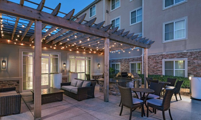 College Station Hotel | Homewood Suites by Hilton College Station