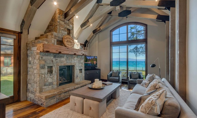 Homewood Casa | Homewood Trifecta - Lakefront: 4 dormitorios / 3. 5 BA cuatro habitaciones en Homewood, capacidad para 10