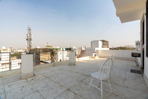 Dariyaganj Apartamento | Homlee-Value 1 BR-Central Delhi-terrace-view-lift
