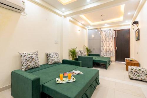Vasundhara Apartamento | Homlee-Vasundhara 5BHK with Terrace(For Function)