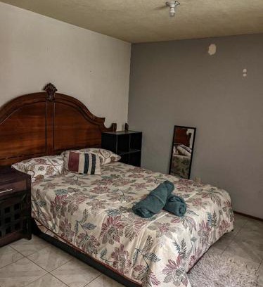 León Cama Y Desayuno | HOMS - Ubicación inigualable - Hospédate como en casa