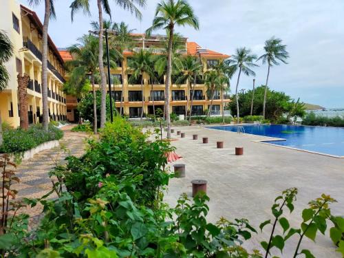 Mui Ne Complejo | Hon Rom Central Beach Resort
