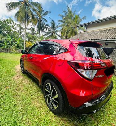 Matugama Alquiler De Eote | Honda Vezel RS