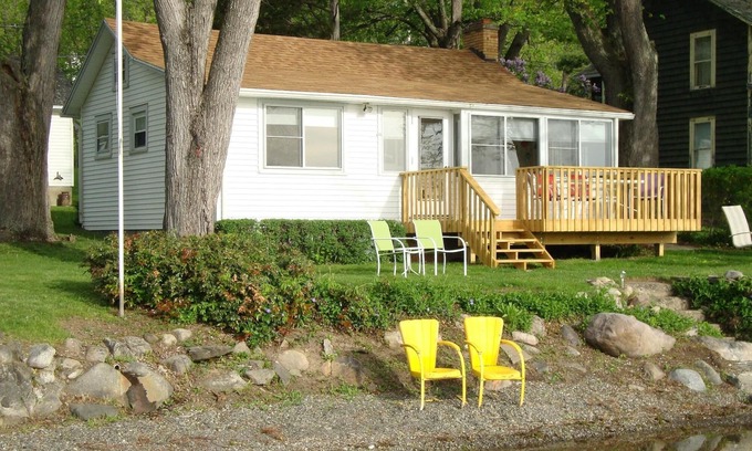 Honeoye Cabaña | HONEOYE LAKE - Reserve sus vacaciones 2020 en una acogedora cabaña frente al lago