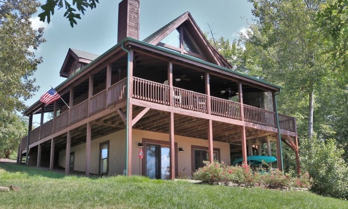 Laurel Lakes Cabina | Un favorito de la oficina! Honey Bee Hill - Carolina Properties Vacation