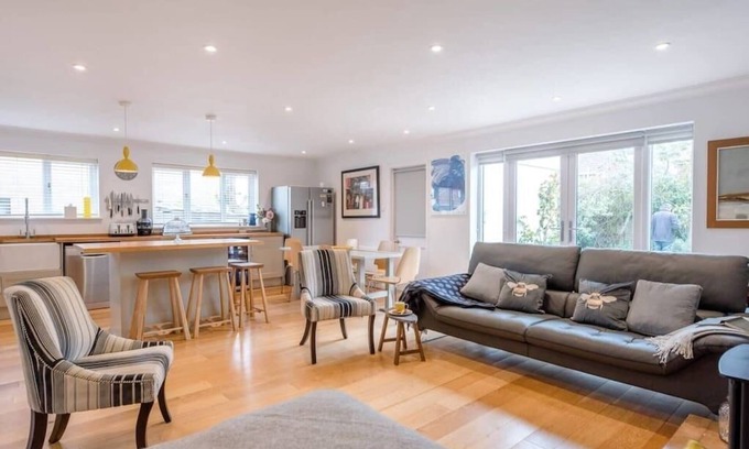 Orford Casa | Honey Bee House, Orford (Air Manage Suffolk)