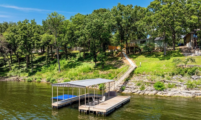 Grove Casa | Honey Creek Lakefront Property w/ Private Dock & Boat Ramp - Close to Downtown