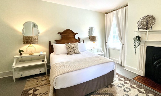 Chillicothe Cama Y Desayuno | Honey Creek Room at The Willis-James
