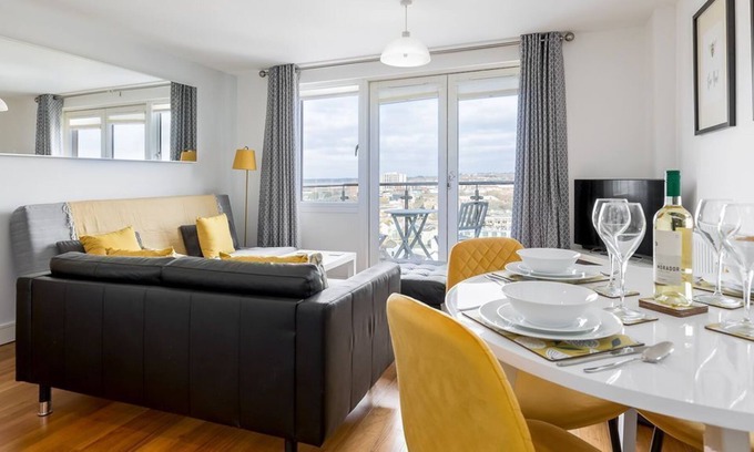 Poole Apartamento | Honeybee