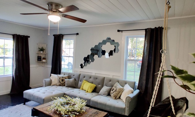 Thomasville Casa | Honeycomb Haven, 1 Mile to Downtown Thomasville, Patio and Porch, 2 Bedroom Home
