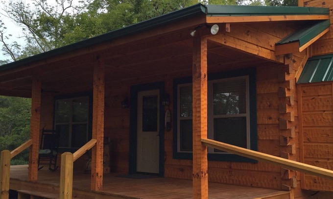 Sevierville Cabina | Retiro de luna de miel / parejas - Cabaña de troncos personalizada nueva y muy privada - Wi-fi