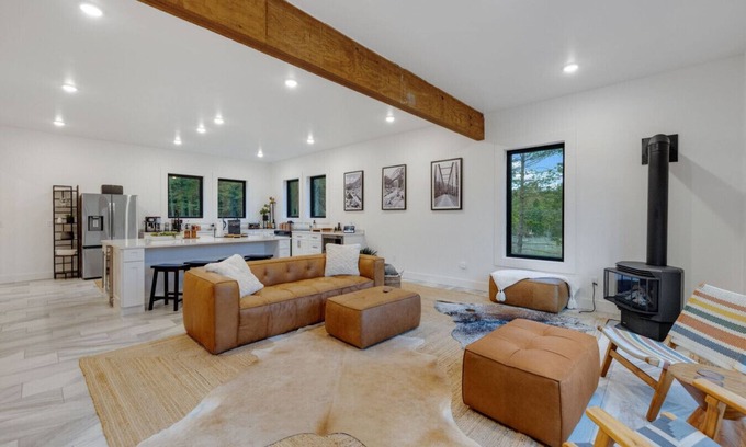 Jamestown Casa | Honeymoon Luxery Escape