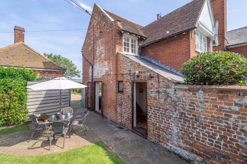 Falkenham Casa | Honeypot Cottage
