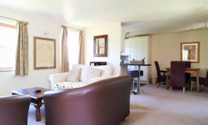 Llanfyrnach Cabaña | Honeysuckle Cottage