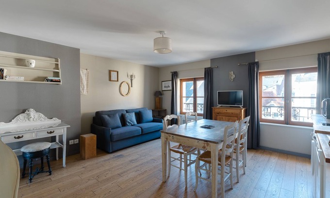 Honfleur Apartamento | Honfleur. 4 PERSONAS. BRILLANTE. UBICACIÓN PERFECTA. ESTACIONAMIENTO PRIVADO. WIFI GRATUITO