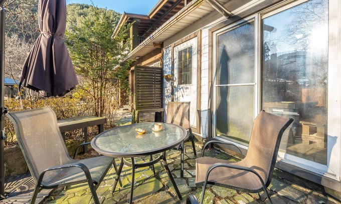 Seo Casa | Hongcheon Fiction House Pension