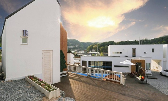 Seo Casa | Hongcheon Pool Villa Bjork Pension