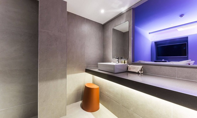 Seogyo-dong Hotel | Hongdae Bobo Hotel