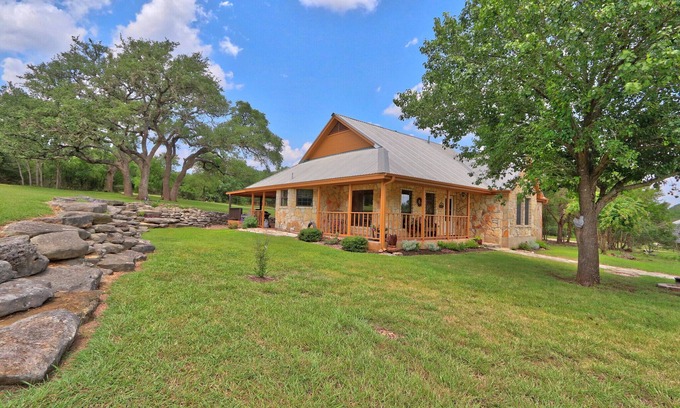 Driftwood Casa | Honky Tonk Getaway- Secluded Pet Friendly Property near Hays City Store!