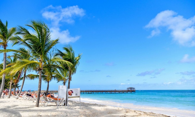 El Cortecito Hotel | Honky Tonk Punta Cana
