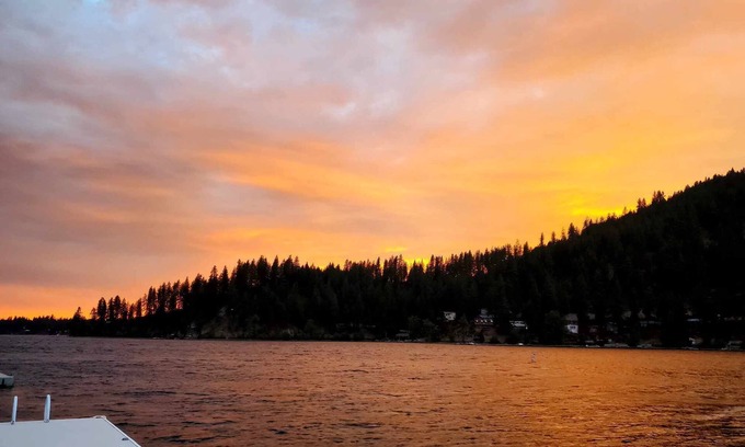 Loon Lake Casa | Frente al mar * Muelle privado * Kayaks y más en Beautiful Deer Lake