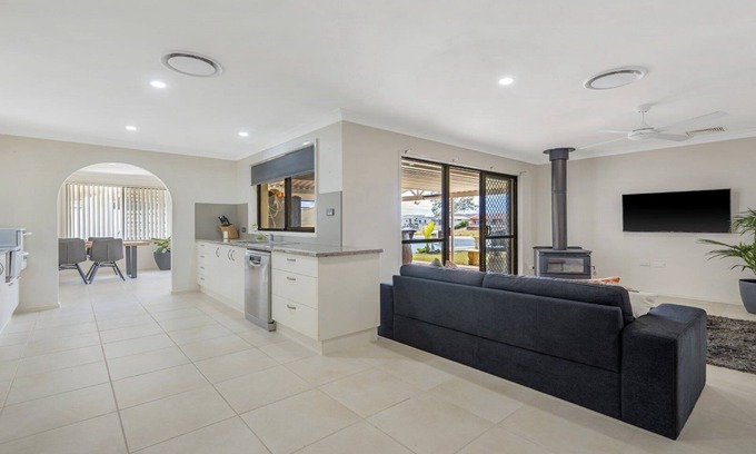 Port Macquarie Casa | HOOKED ON HIBBARD, TOP NOTCH