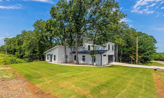 Kingston Casa | Hookem Sooner at Lake Texoma – Lake vibes, fish, swim, pool, hike, play 24/7