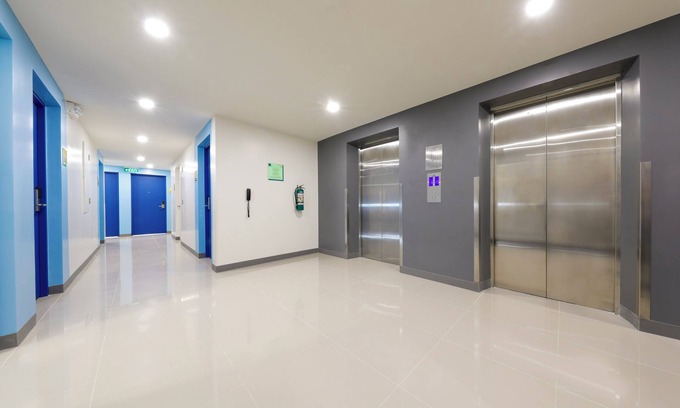 Phil-Am Hotel | Hop Inn Hotel North EDSA Quezon City