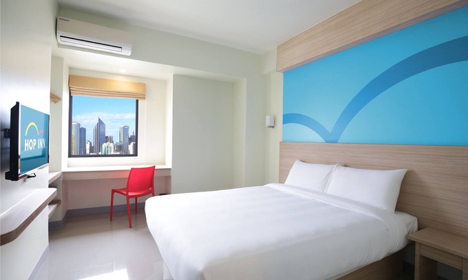 South Triangle Hotel | Hop Inn Hotel Tomas Morato Quezon City