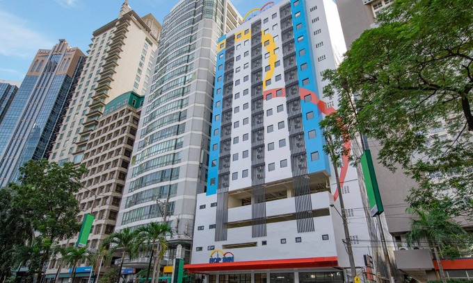 Kapitolyo Hotel | Hop Inn Ortigas Center Manila