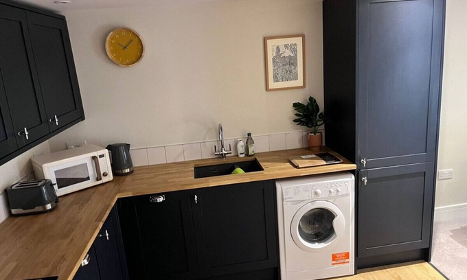 Huntingdon Apartamento | Hop Loft, Huntingdon Town, free parking close by
