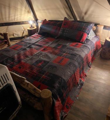 Almont Otro | Hope Acres Glampground