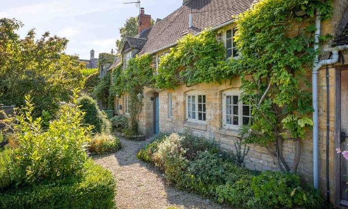 Longborough Cabaña | HOPE COTTAGE, family friendly, with open fire in Longborough