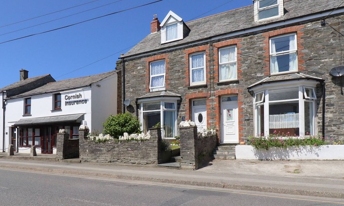 Delabole Casa | HOPE COTTAGE, pet friendly, with open fire in Delabole