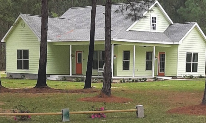 Eastman Casa | Hope House - Christian Retreat