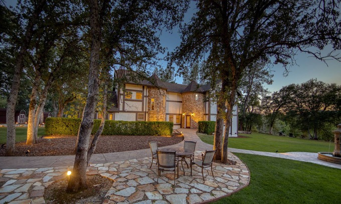 Columbia Casa | Hope Inn Redding