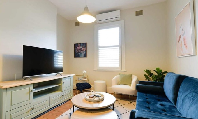Bathurst Apartamento | Hope St Cottage I - Historic Haven, Mountain Views