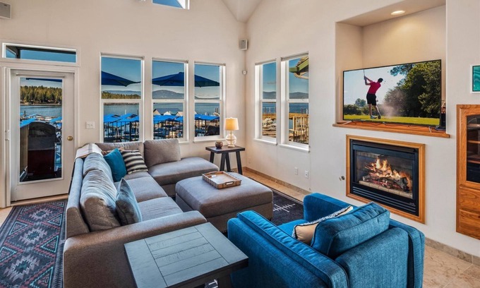 East Hope Casa | Hope Waterfront Condo at Holiday Shores | Waterfront View